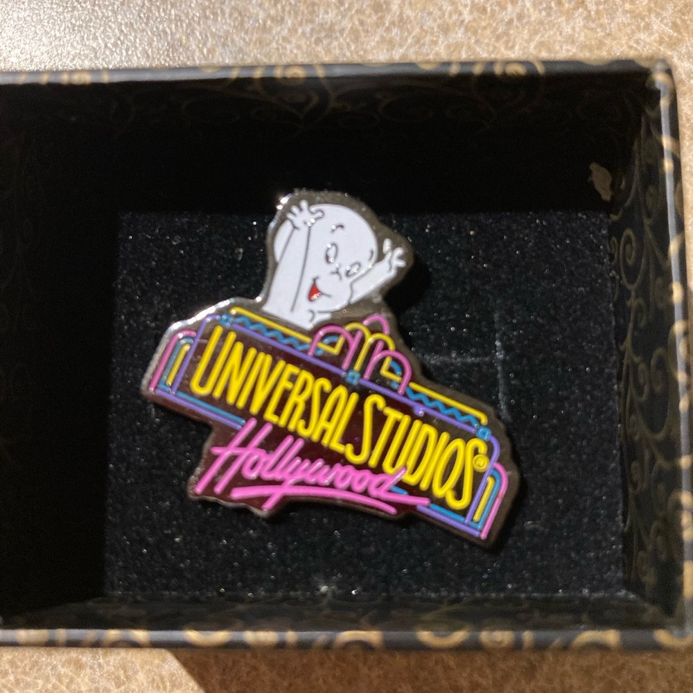 Universal Studios Casper pin, collectible, 1998, vintage